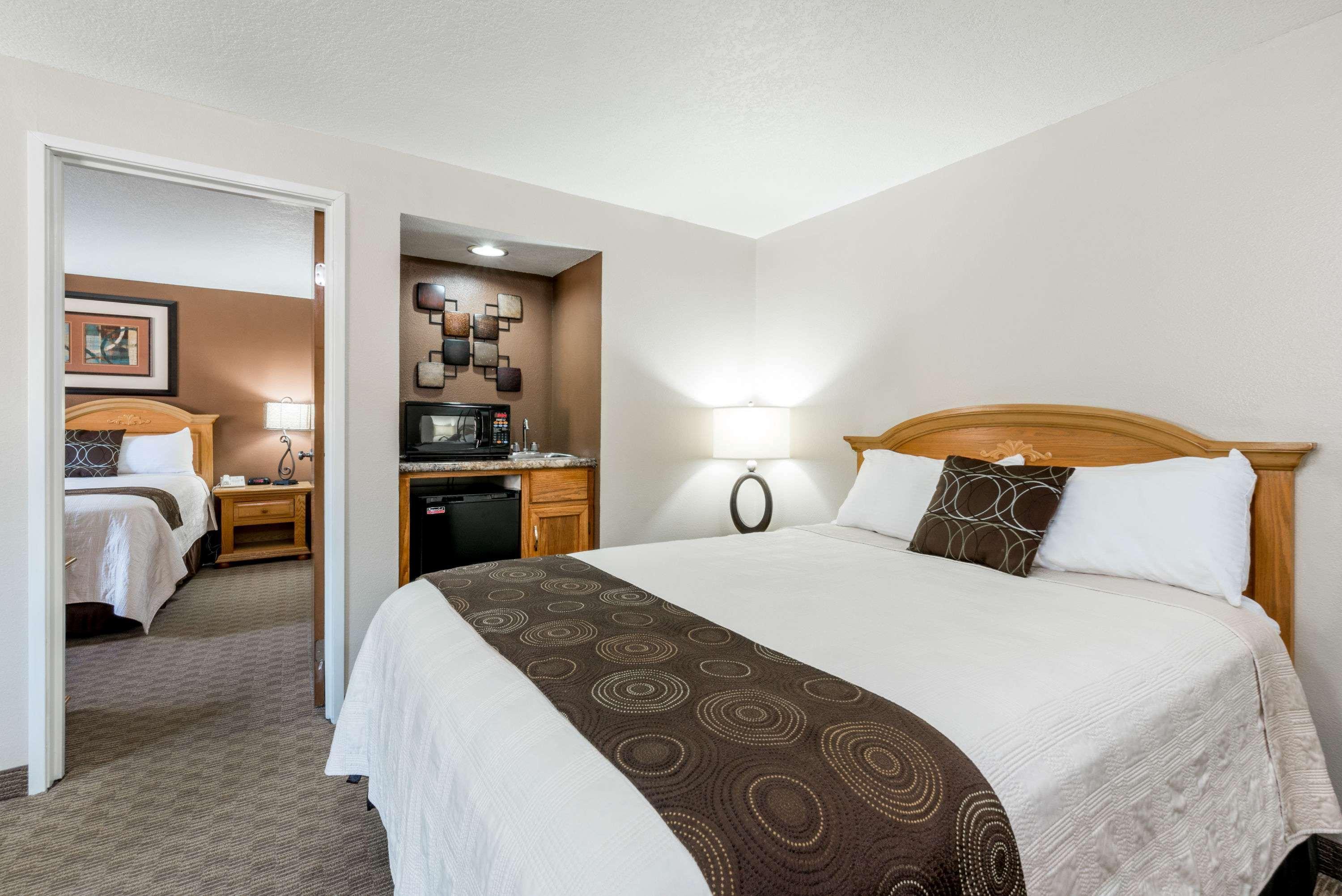 Super 8 By Wyndham Deadwood Black Hills Area Exterior photo