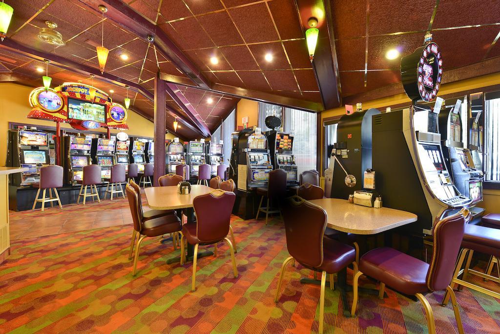 Super 8 By Wyndham Deadwood Black Hills Area Exterior photo